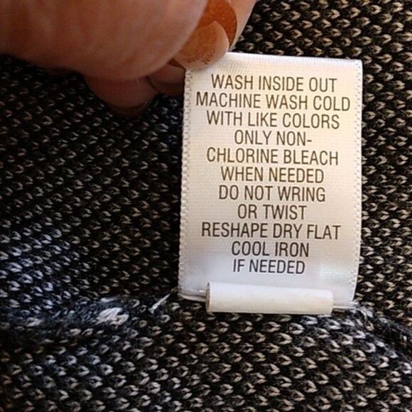 Cardigan Large Croft & Barrow Longline Plaid Black White & Gray - Picture 15 of 15